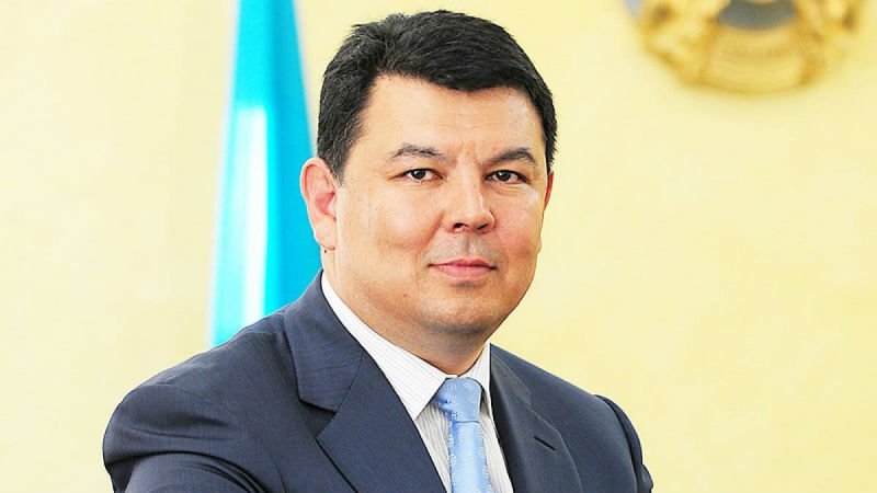 Почему К.Бозумбаев ушел с поста министра?