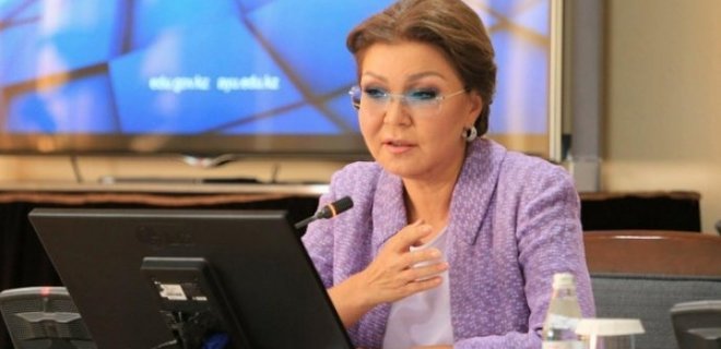 Мужчины считают 45-летних женщин пожилыми - Д.Назарбаева 