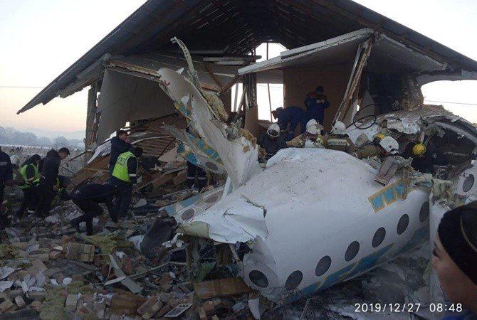 66 человек доставлены в больницы Алматы в результате авиакатастрофы 