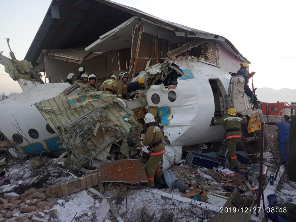 Дом, в который врезался самолет в Алматы, был не достроен 
