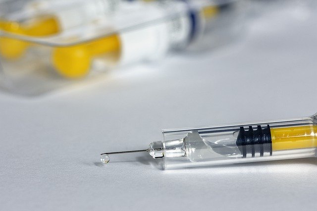 Ввоз вакцины из Китая в Казахстан приостановлен  