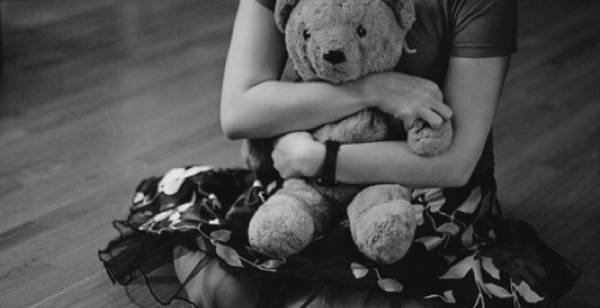 Супруги-педофилы насиловали малолетнюю дочь в Караганде