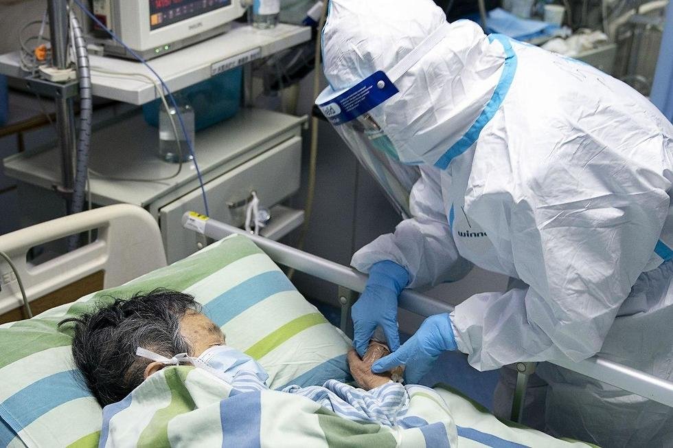 Ухудшилось состояние одного из больных коронавирусом в Алматы