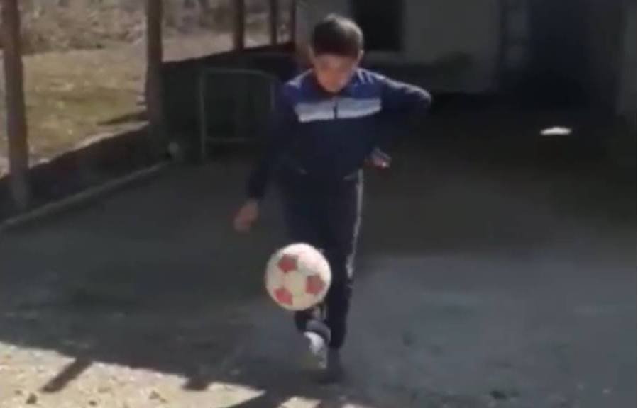 Турнир #АуылФутбол: Победитель первой недели - Карим Амирхан забирает 10 000 тенге