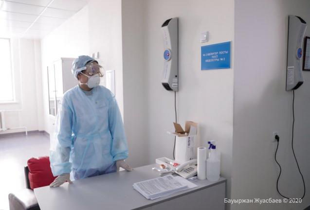 Двое человек скончались от коронавируса в Казахстане