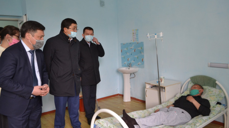 Руководители Меркенской больницы уволены после поста врача в facebook