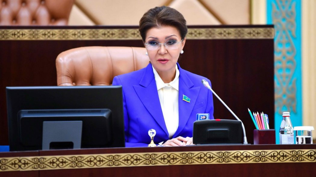Д.Назарбаева взяла на личный контроль дело об избиении детей-инвалидов