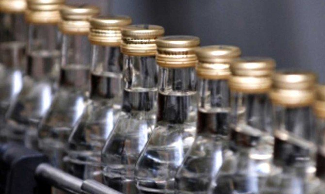 В ВКО задержан предприниматель, занимавшийся производством самопальной водки 
