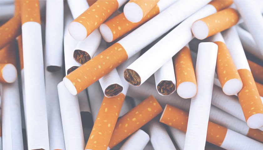 В Казахстане запретят продажу сигарет лицам до 21 года