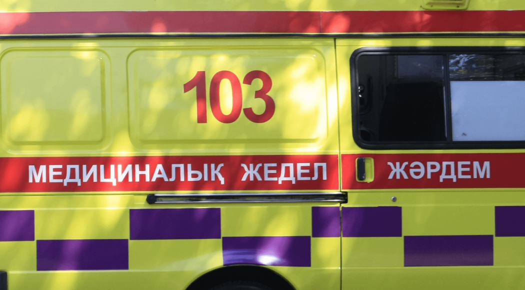Более ста сотрудников скорой помощи заразились коронавирусом с начала карантина в Алматы 