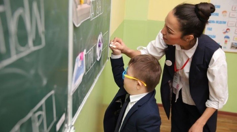 Сколько зарабатывают педагоги в Казахстане 
