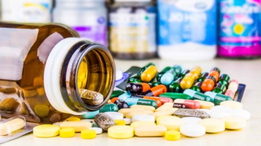 Лекарства по завышенным ценам продавали в Атырау и Шымкенте