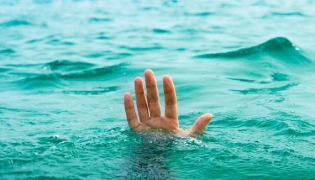 Мужчина утонул, пытаясь переплыть котлован в Усть-Каменогорске 