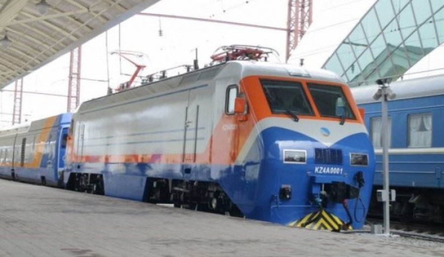 Курсирование нескольких поездов приостановлено в Казахстане