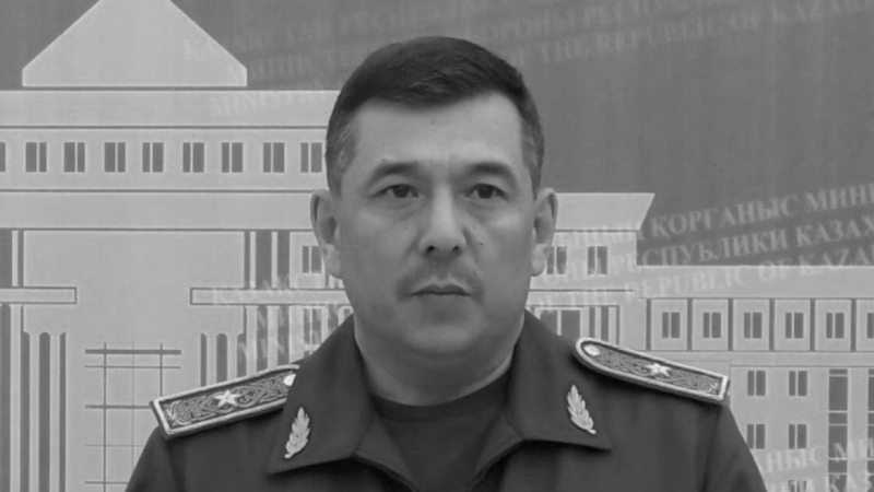 Скончался заместитель министра обороны Бакыт Курманбаев