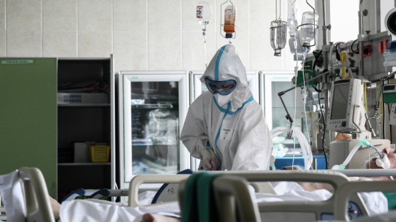 59 медиков скончались от коронавируса в Казахстане