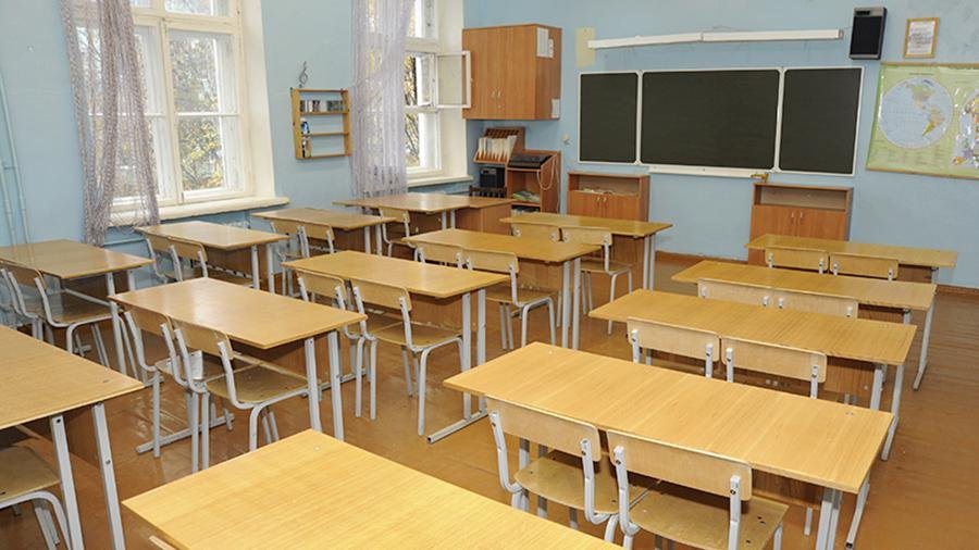 Когда казахстанские школы смогут перейти на штатный формат обучения, рассказал министр