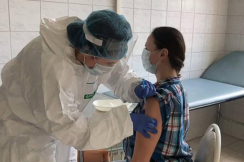 Ресей коронавирусқа қарсы вакцинаны әлемде алғашқы болып тіркеді