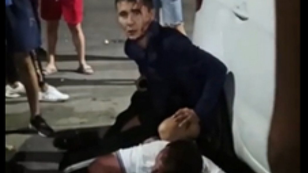 Мужчина выстрелил в людей в ответ на их замечание в Алматы 