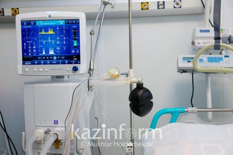 Коронавируспен ауырған 80 қазақстандық өкпені жасанды желдету аппаратына қосылған