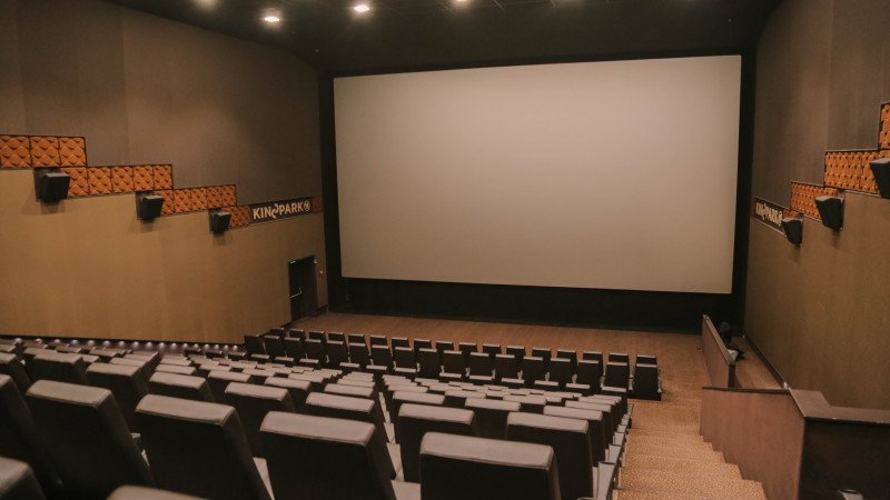 На вопрос об открытии кинотеатров ответили в Минздраве