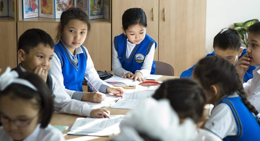В казахстанских школах введут новые правила из-за коронавируса