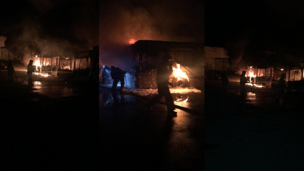 10 пассажирских автобусов сгорели в Рудном