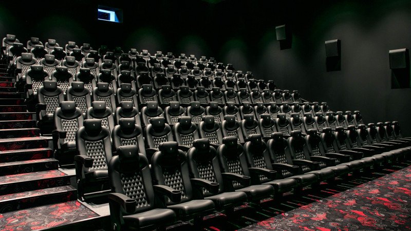 Кинотеатр иелері 15 миллиард теңге жоғалтқанын мәлімдеді