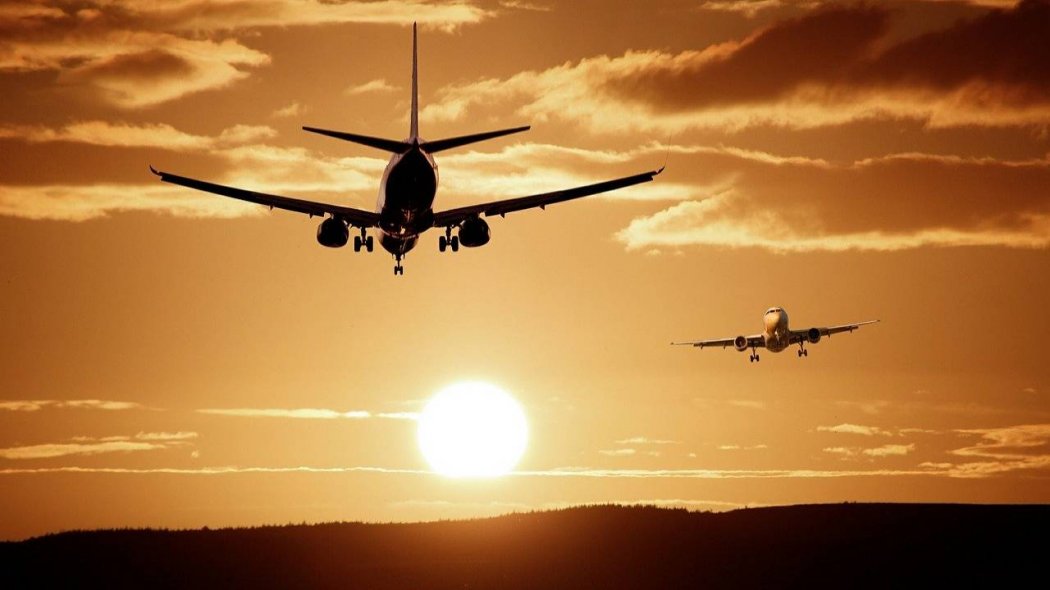 А.Цой предложил приостановить возобновление авиасообщений с другими странами
