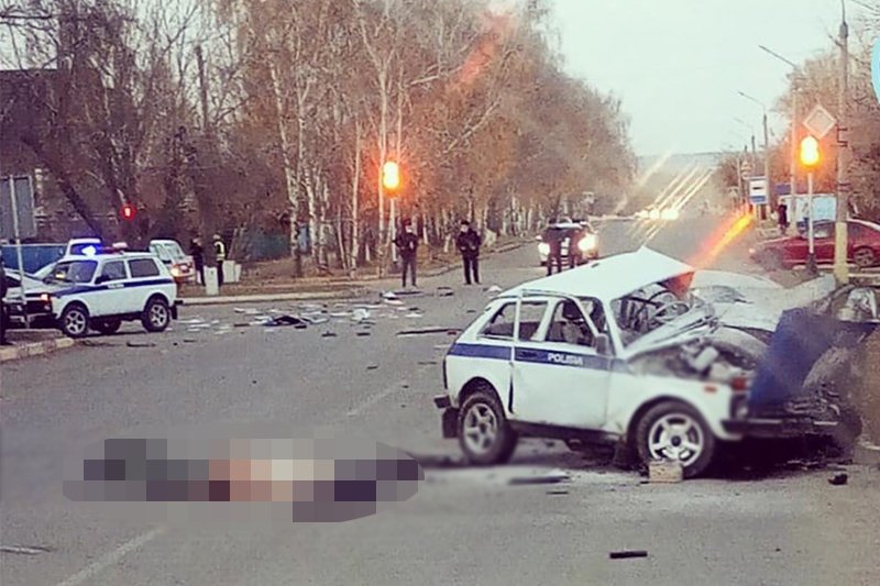 Ақмола облысында жол апатынан 2 полицей көз жұмды(ВИДЕО)