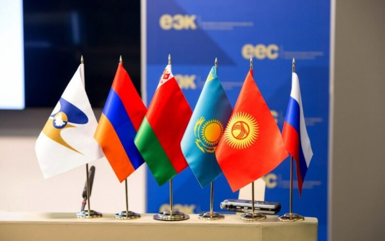 Казахстан перечислил в бюджеты стран ЕАЭС 2,2 триллиона тенге