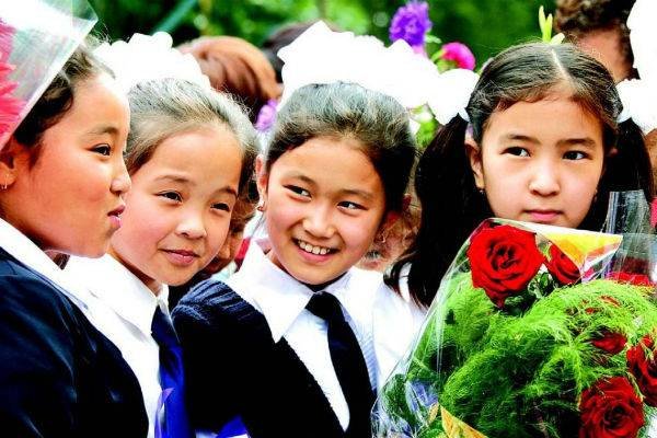 Индекс благополучия детей поручил ввести Президент Казахстана