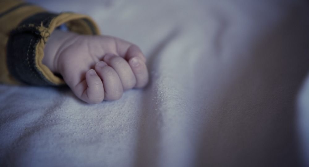 Семья больше года не может похоронить ребенка в Алматинской области 