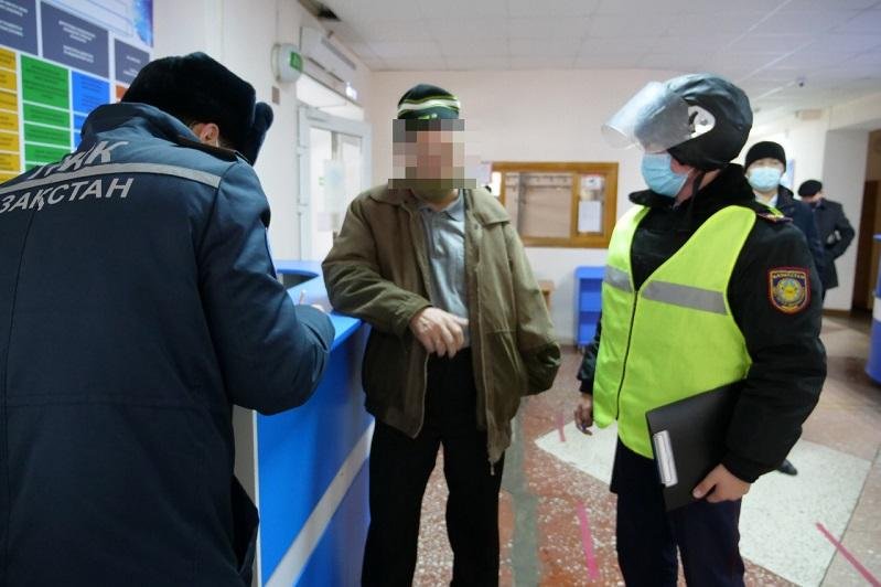 Мужчину, угрожавшего медикам гранатой, задержали в Петропавловске 