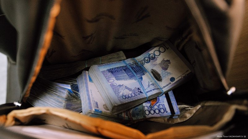 Деньги, выделенные на борьбу с коронавирусом, похитили в Жамбылской области