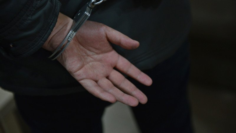 Заочно осужденного мошенника из Грузии задержали в Атырау