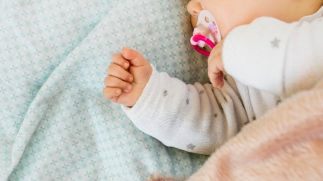 Заболевшая коронавирусом женщина родила здорового ребенка в Шымкенте
