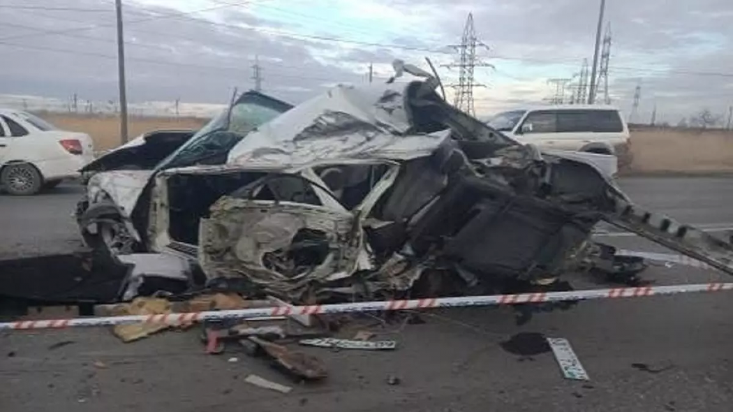 Водитель легковушки погиб после столкновения с пассажирским автобусом в Караганде 
