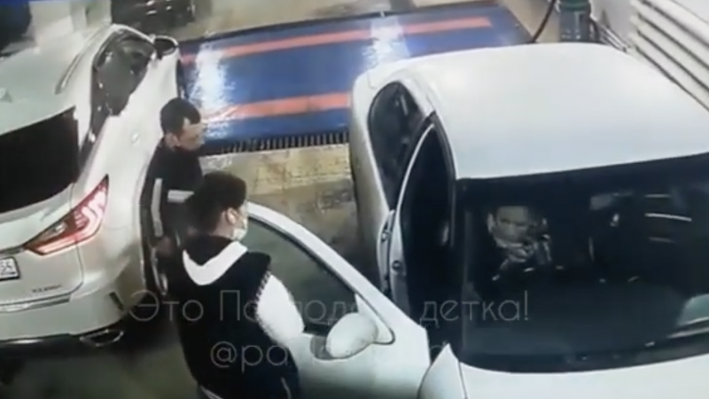 В Павлодаре работница автомойки осталась без ноги из-за нетрезвого коллеги