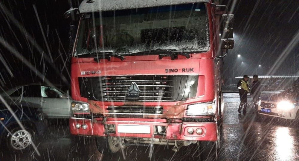 Водителя грузовика, скрывшегося с места смертельного ДТП, задержали в Алматы 