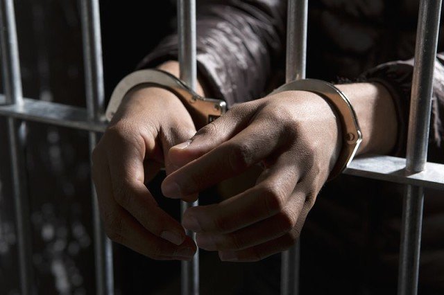 Иностранец обвинил жителя ЗКО в незаконном удержании