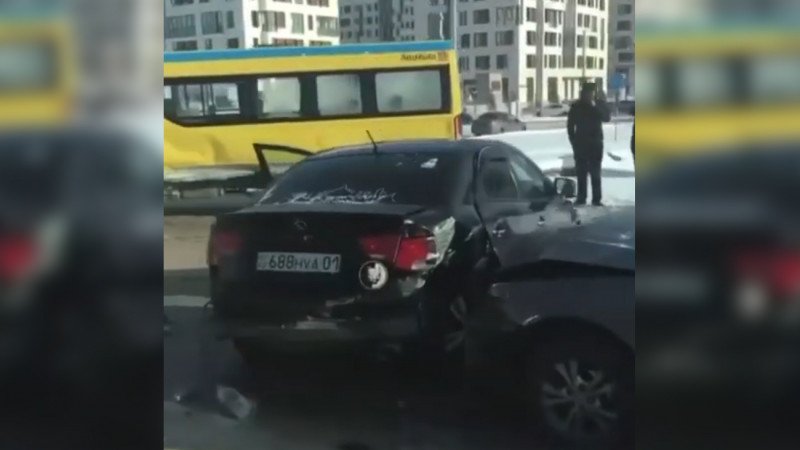 ДТП с участием пяти автомобилей произошло в Нур-Султане