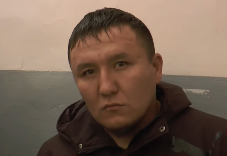 Лжеполицейские грабили подростков в Алматы