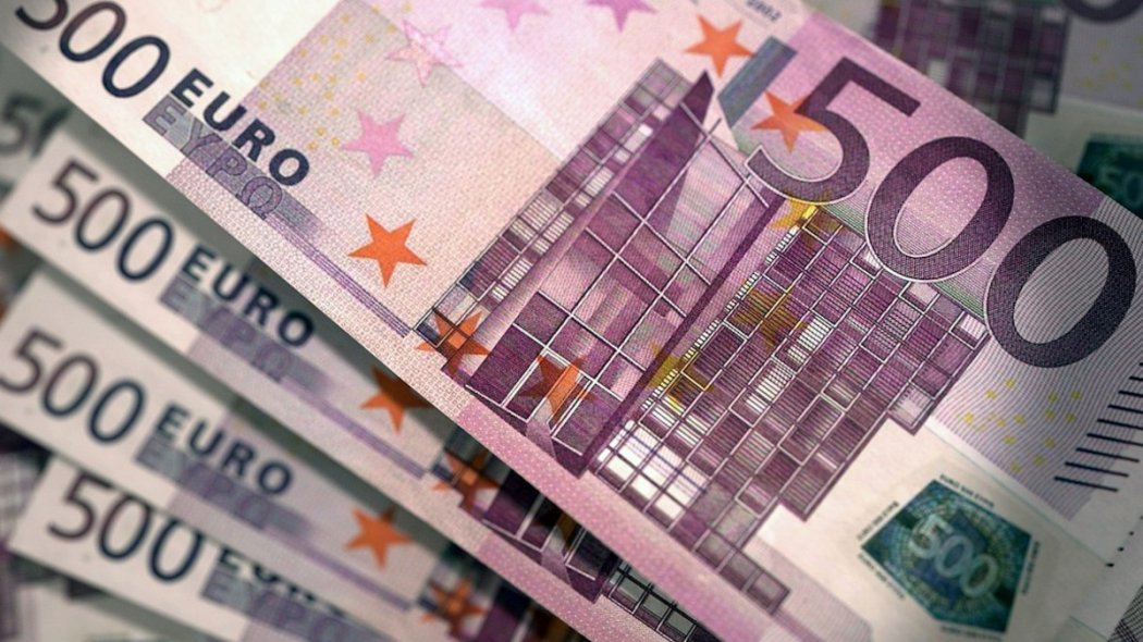 Двух жителей Туркестанской области осудили за попытку сбыта фальшивых евро