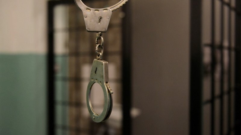 В Павлодаре подозреваемый в изнасиловании школьницы повесился в туалете СИЗО