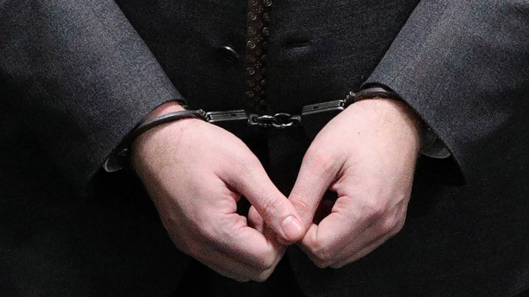 Актюбинский депутат подозревается в сексуальной связи с несовершеннолетней
