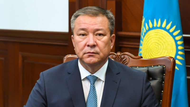 Экс-акима Кызылординской области осудили за мошенничество 
