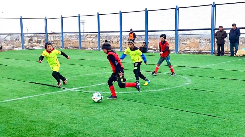 Букмекеры помогли провести детский футбольный турнир в Сарыагаше