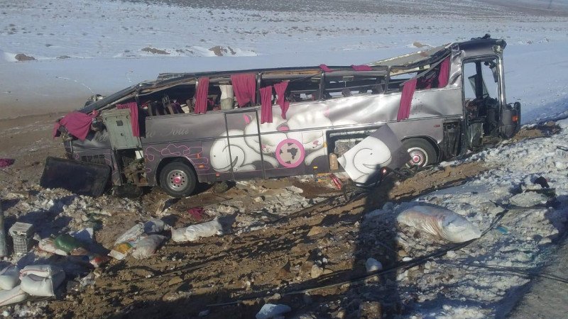 Қарағанды облысында жолаушылар автобусы аударылды