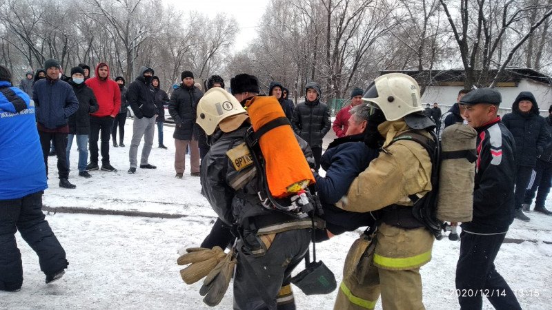 Пожар произошел в общежитии Алматы 
